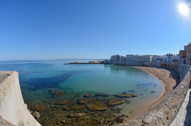 Salento: spiagge incantevoli tra due mari